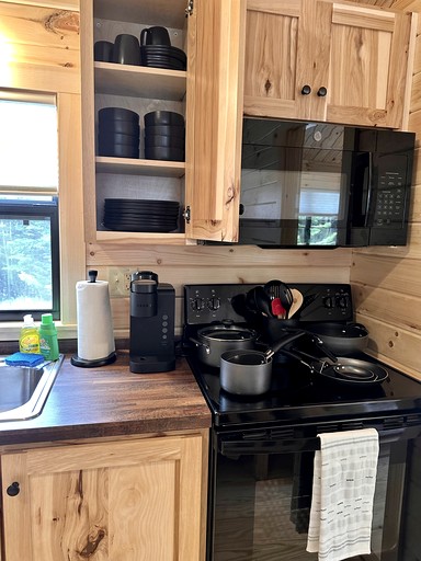 Cabins (United States of America, Steuben, Maine)