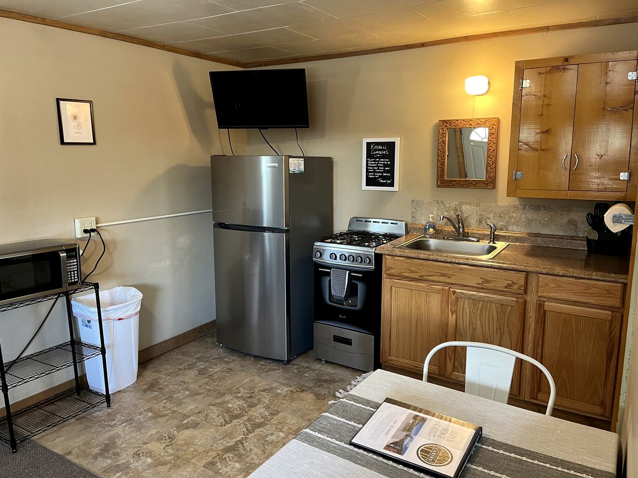 Cozy Colorado Cabin Rental for Two for Intimate Getaways to South Fork