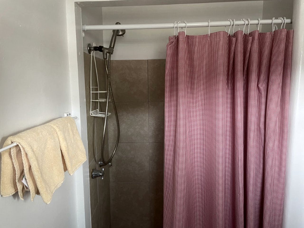 Cozy Colorado Cabin Rental for Two for Intimate Getaways to South Fork