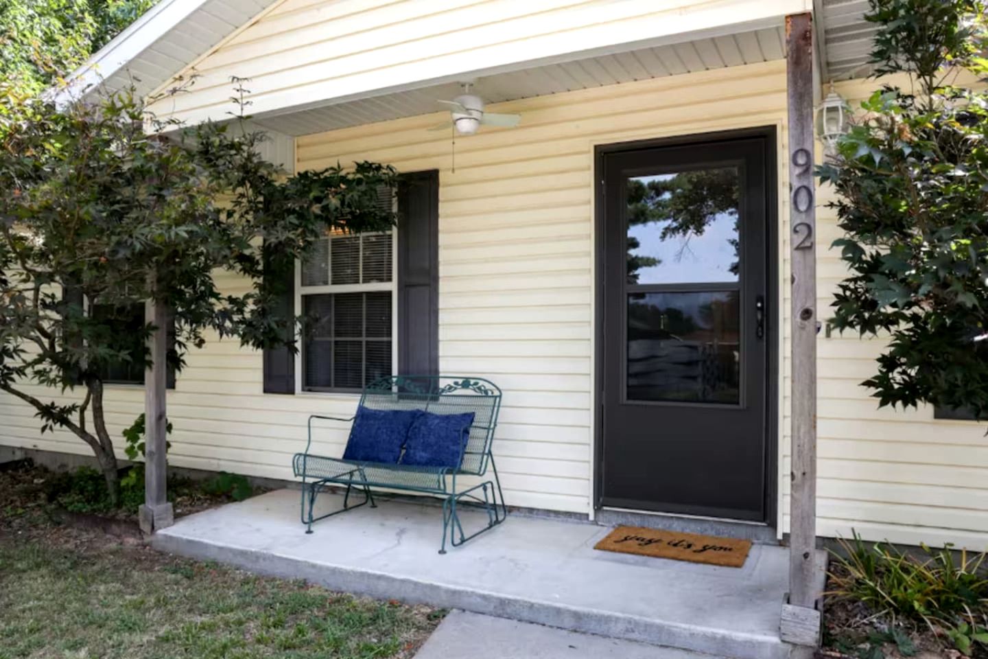 Peaceful Cottage Hideaway with Firepit & Grill in Bentonville, Arkansas