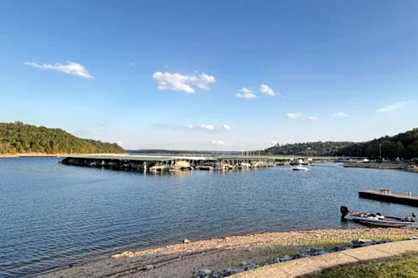 Peaceful Cottage Hideaway with Firepit & Grill in Bentonville, Arkansas