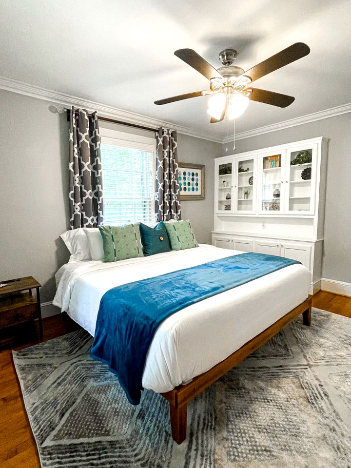 Amazing Cottage with Great Sights in Charlotte, North Carolina