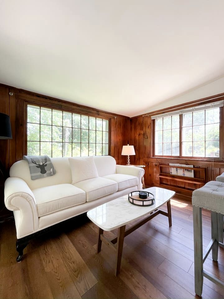Amazing Cottage with Great Sights in Charlotte, North Carolina