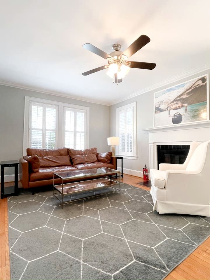 Amazing Cottage with Great Sights in Charlotte, North Carolina