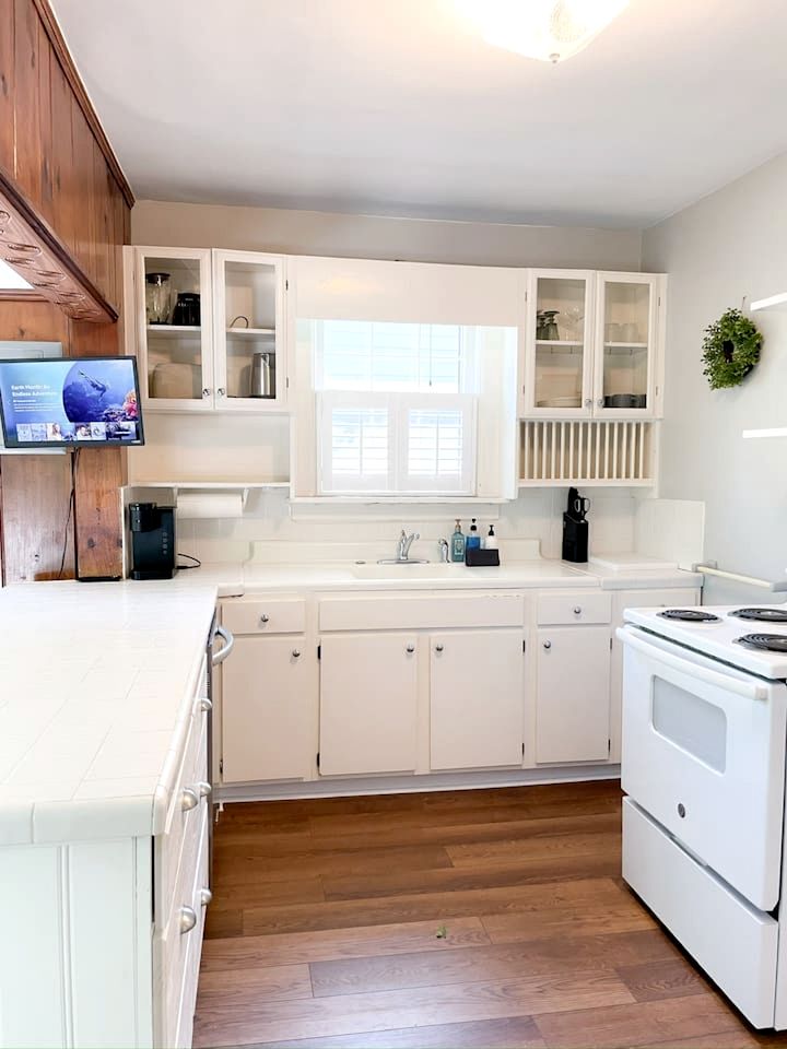 Amazing Cottage with Great Sights in Charlotte, North Carolina