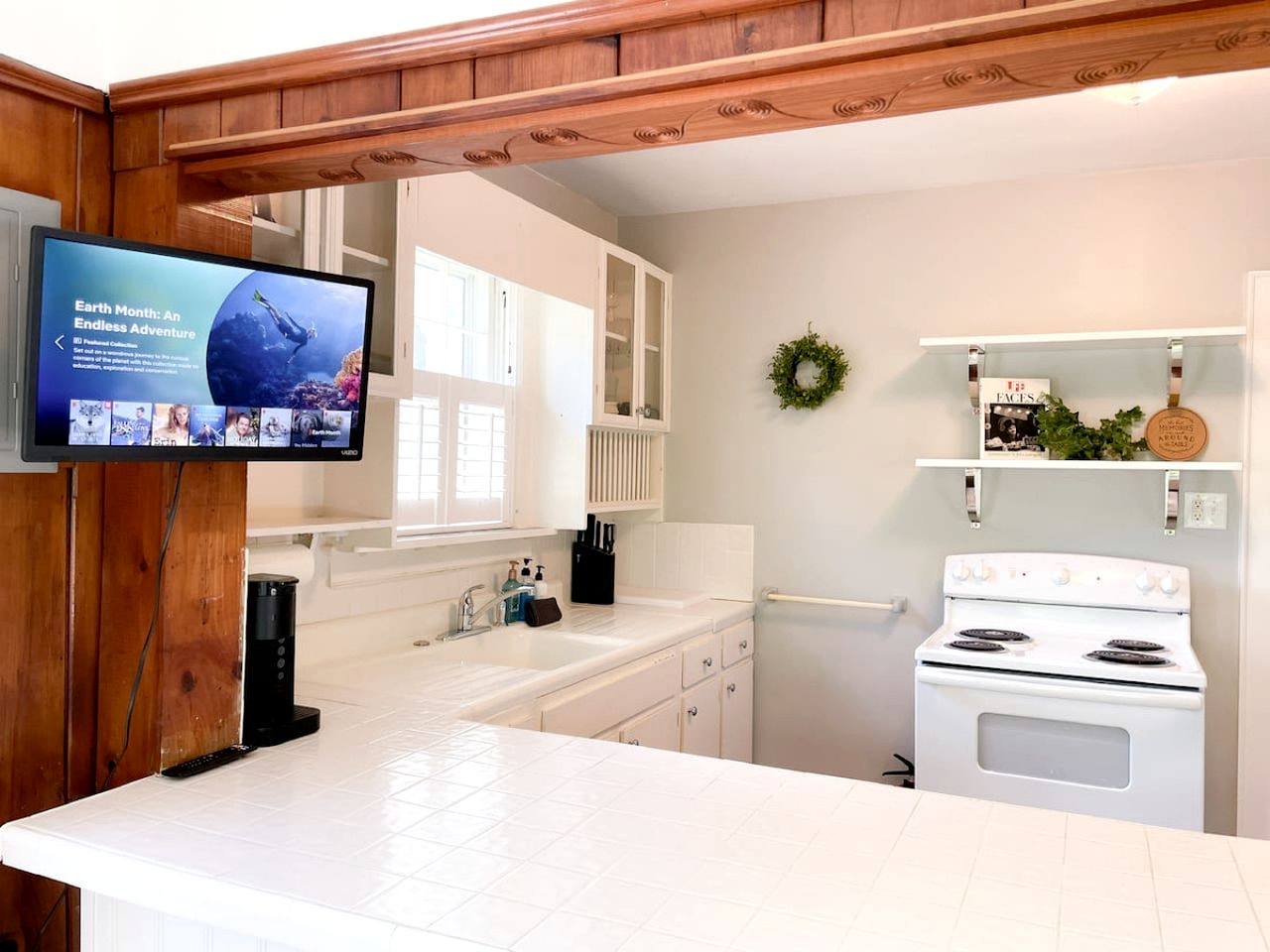 Amazing Cottage with Great Sights in Charlotte, North Carolina