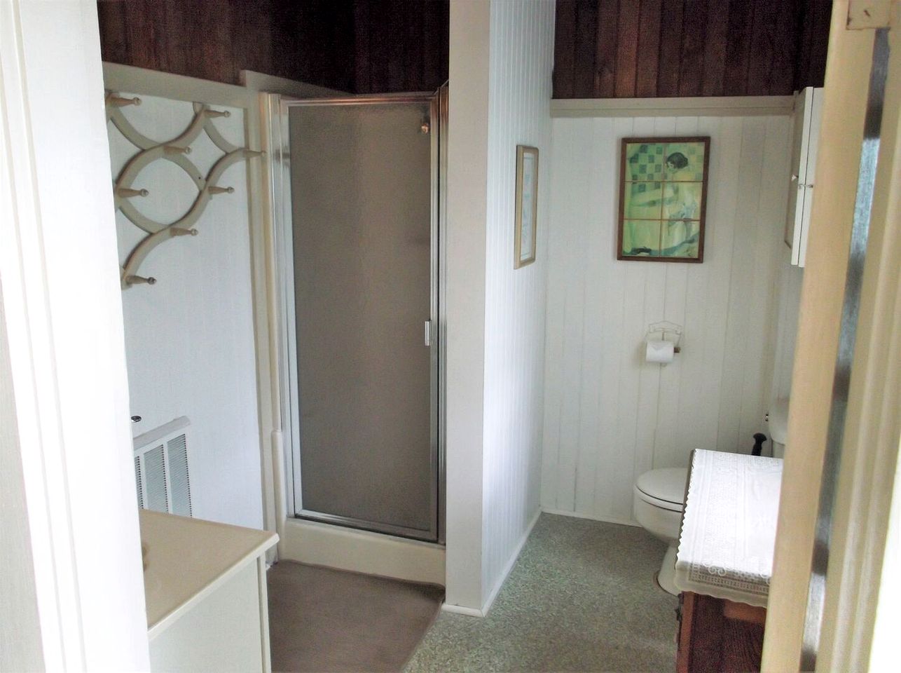 Charming Pet-Friendly Beachfront Cottage near Activities and Attractions in York Beach, Maine