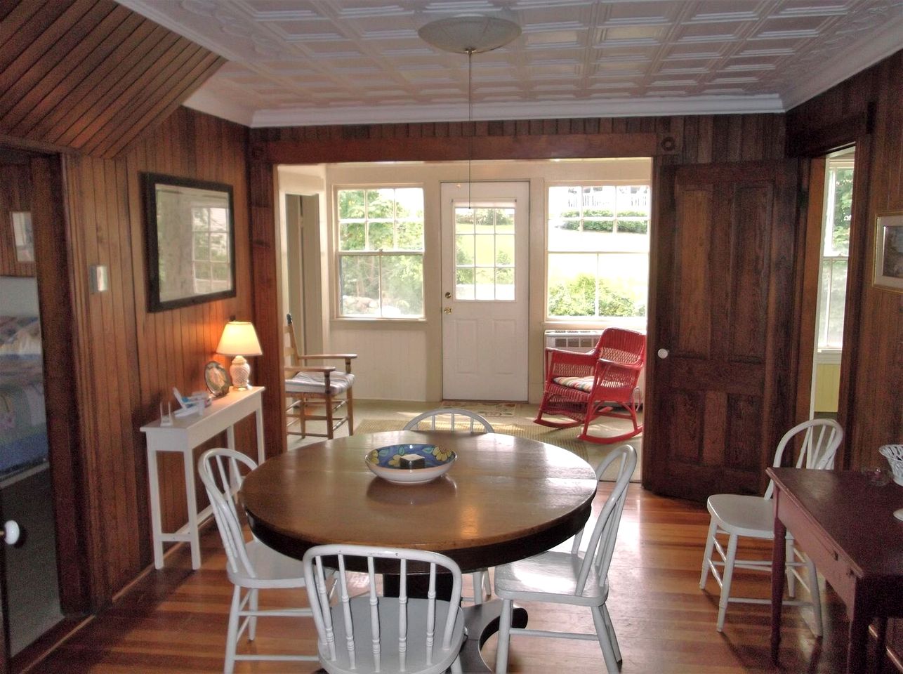 Charming Pet-Friendly Beachfront Cottage near Activities and Attractions in York Beach, Maine