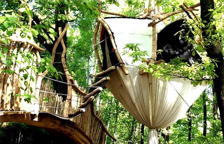 Tree Houses (Neißeaue, Saxony, Germany)