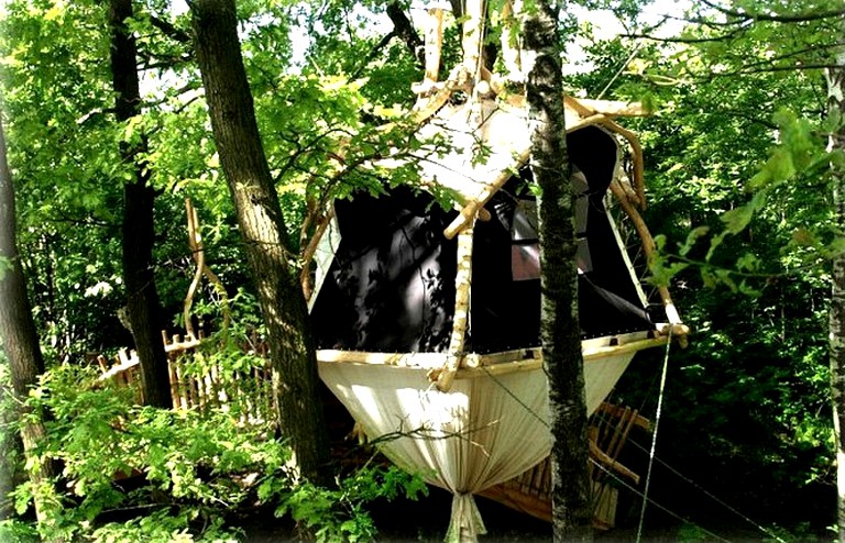 Tree Houses (Neißeaue, Saxony, Germany)