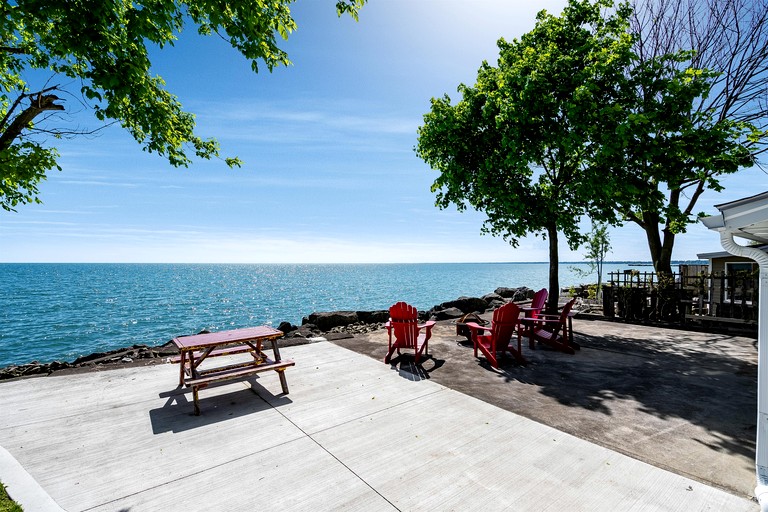 Cottages (Canada, Leamington, Ontario)