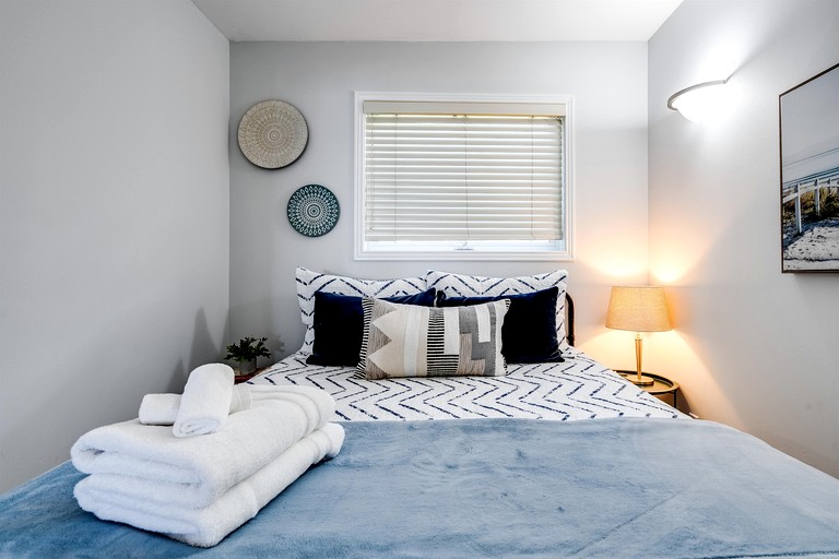 Cottages (Canada, Leamington, Ontario)