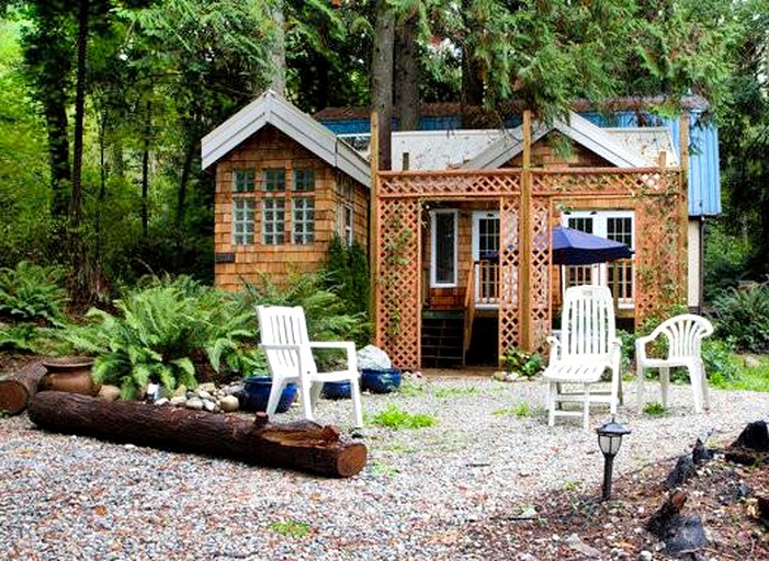 Cottages (Point Roberts, Washington, United States)