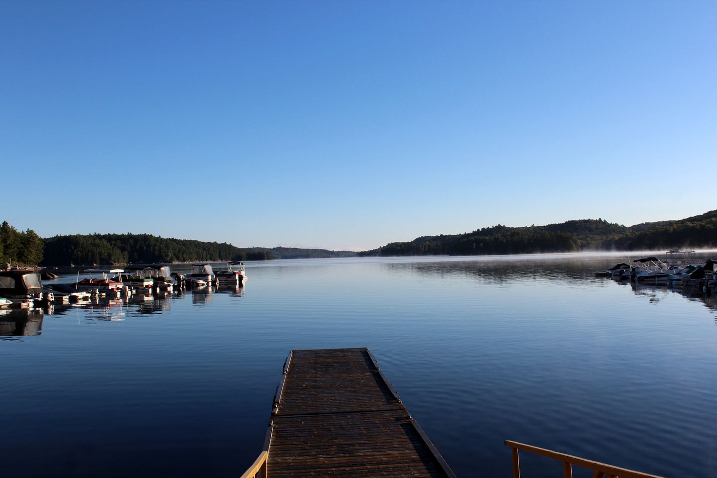 Cozy Cottage Rental with Stunning Views of Hawk Lake in Ontario, Canada