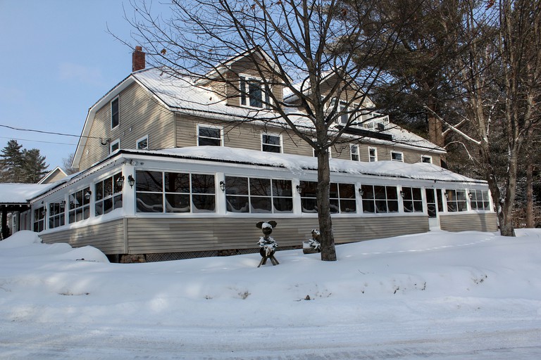 Cottages (Algonquin Park, Ontario, Canada)