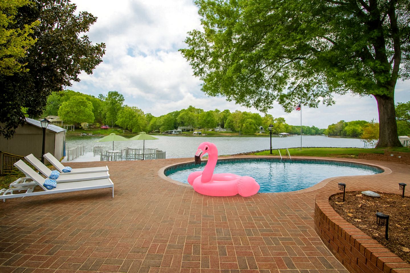 Cozy Cottage with Swimming Pool in Charlotte, North Carolina