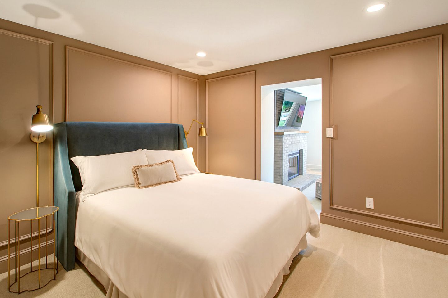 Cozy Cottage with Swimming Pool in Charlotte, North Carolina