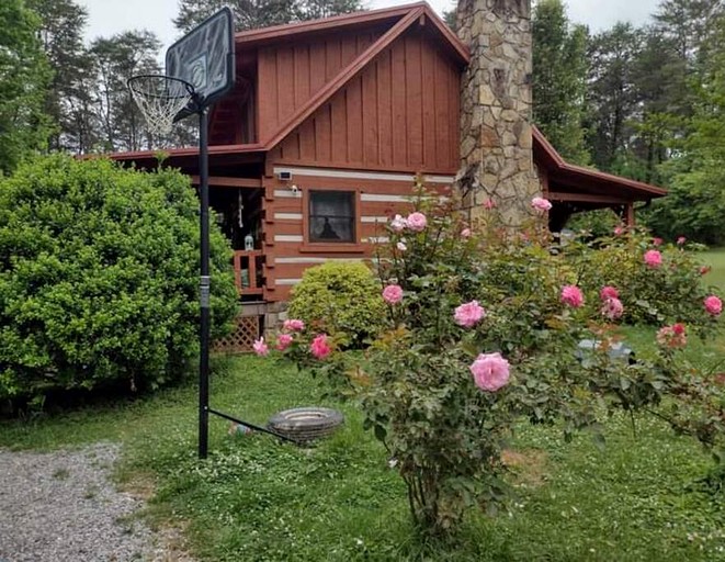 Cabins (United States of America, Kodak, Tennessee)