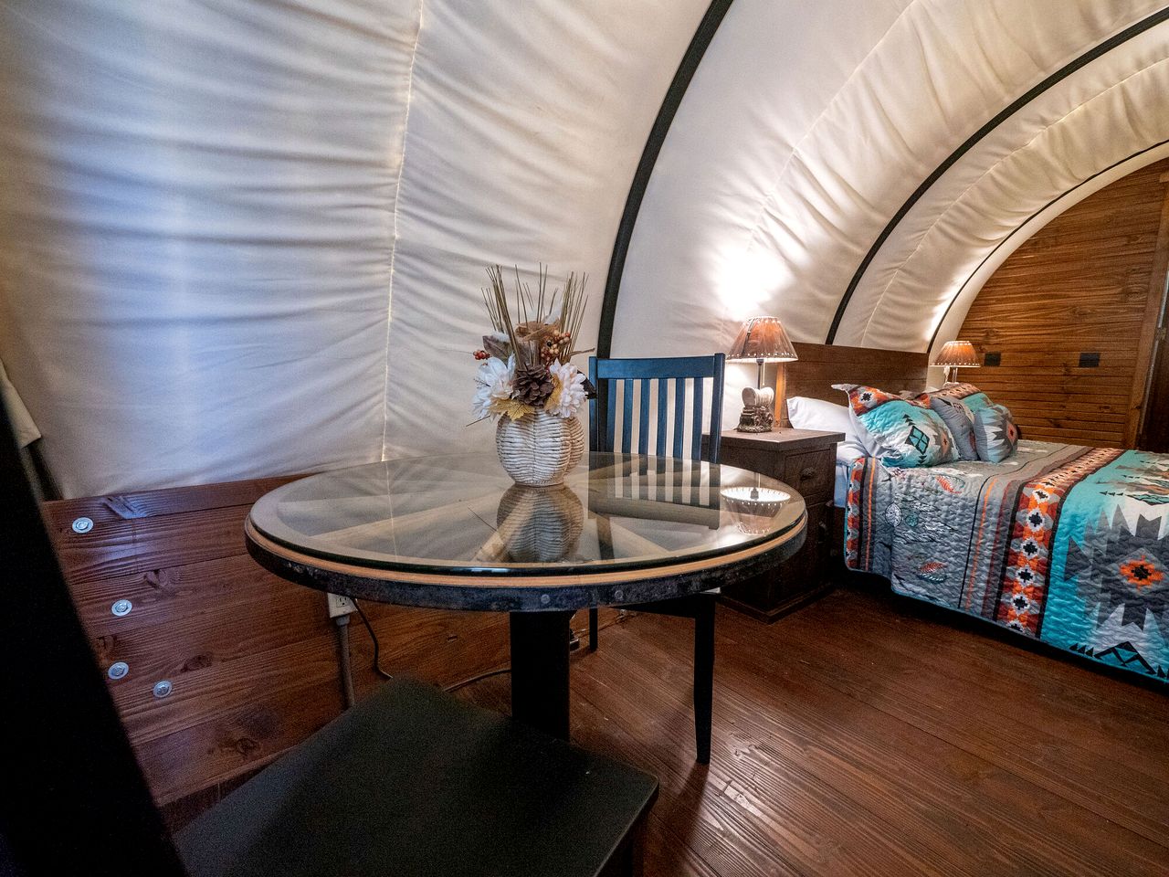 Cozy Covered Wagon for a Unique Glamping Experience in Beaumont, Kansas