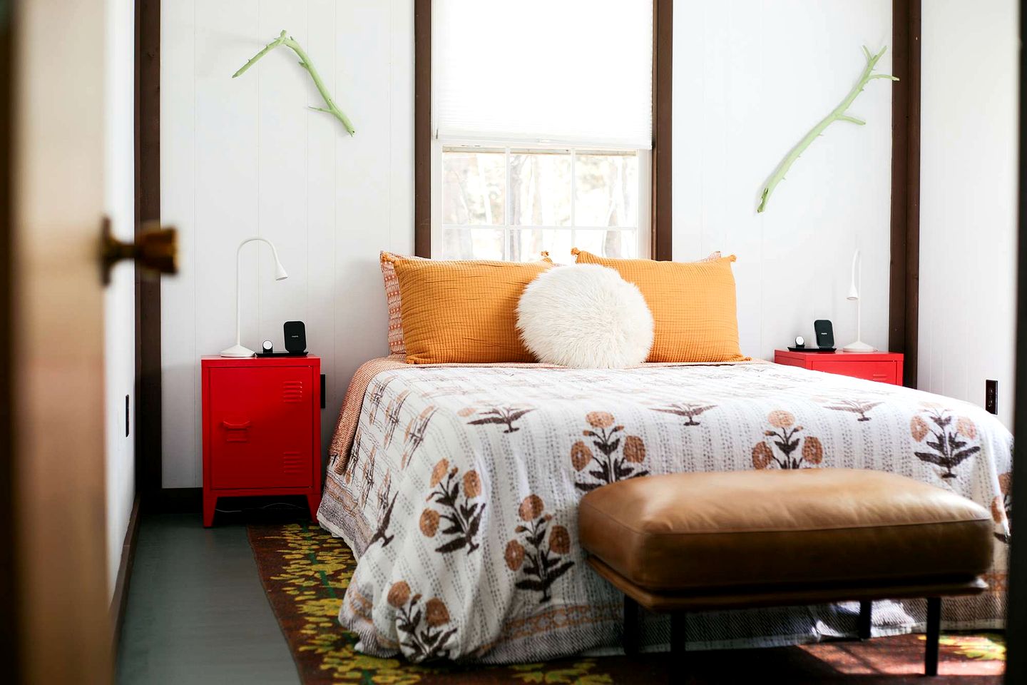 Rustic Mountain Cabin with Porch & Fire Pit in New Market, Virginia