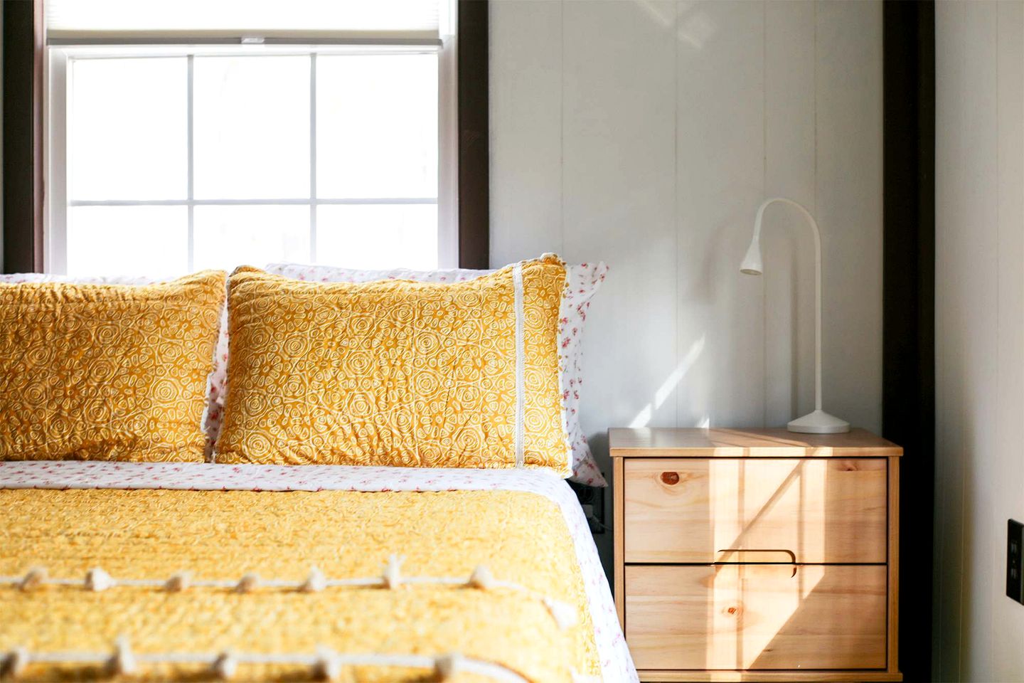 Rustic Mountain Cabin with Porch & Fire Pit in New Market, Virginia