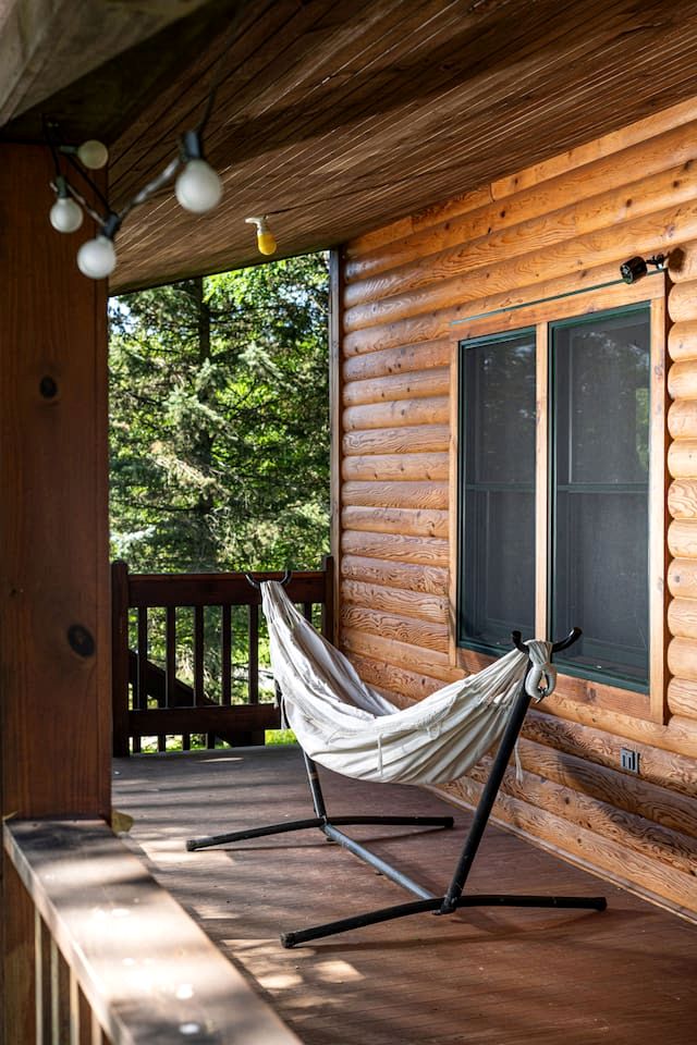 Cozy Dog-Friendly Retreat with Deck, Fire Pit & Starry Nights in Bloomville, New York