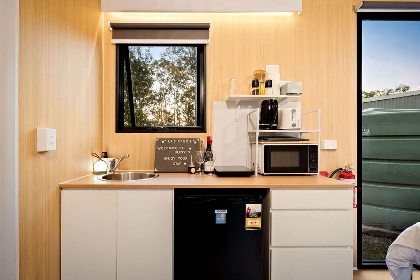 Cozy Farmstay Tiny House with Wildlife Encounters and Pool Near Bundaberg, QLD