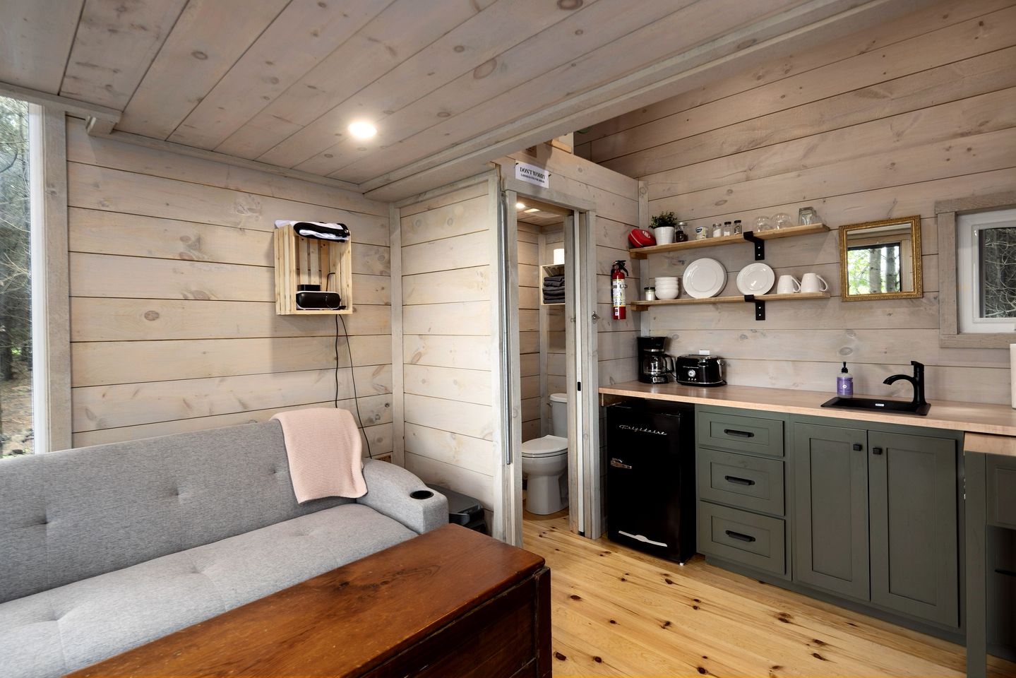 Cozy Getaways in Canada, in this Charming Tiny House with Fire Pit in Ontario