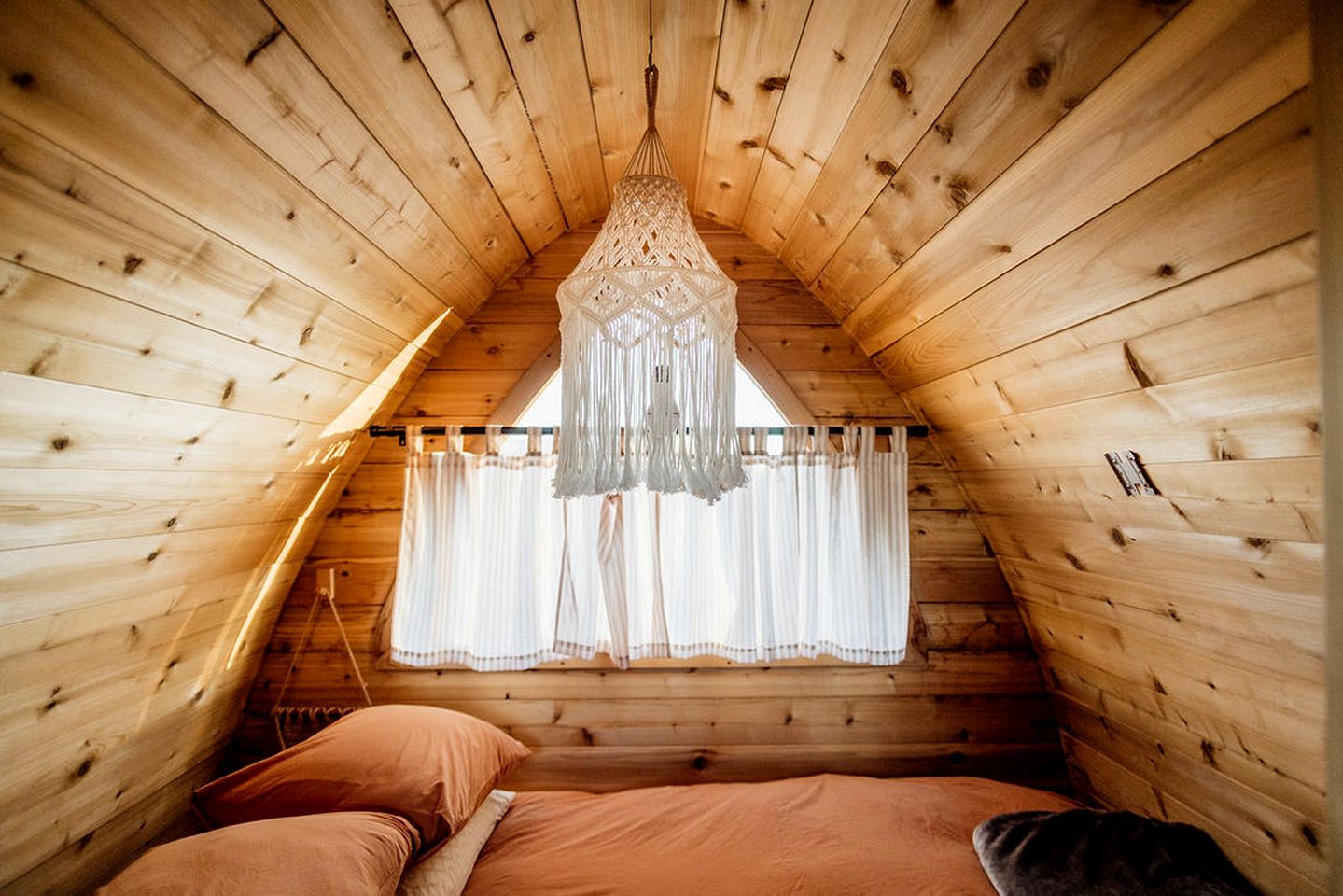 Cedar Glamping Pod