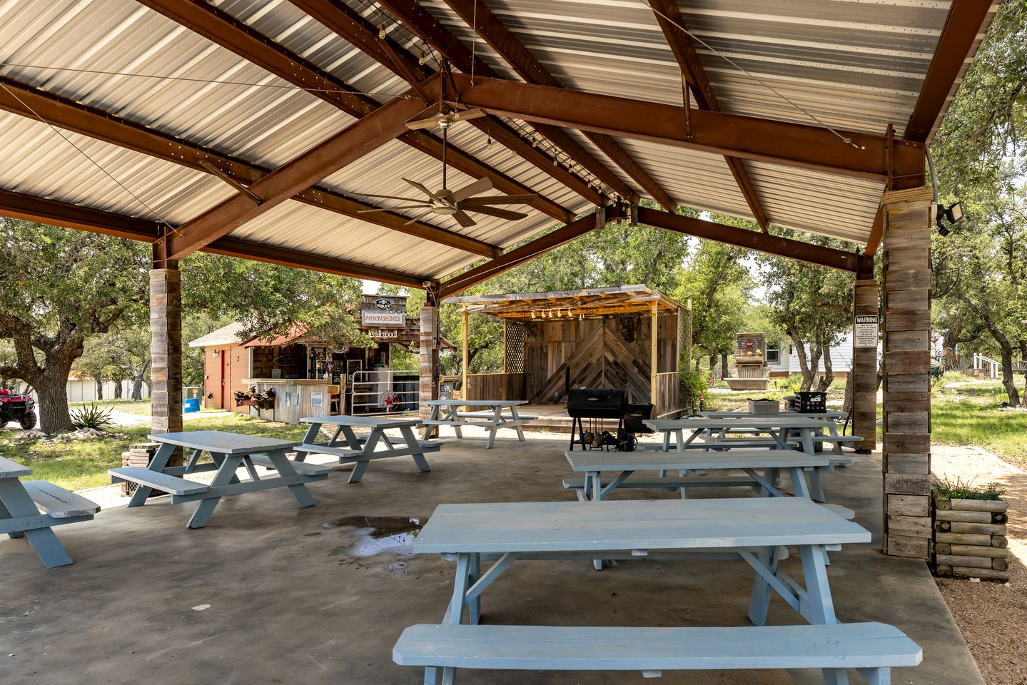 Cozy Glamping Yurt with Wildlife Views near Mountain Home, Texas