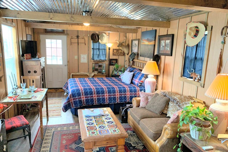 Cabins (Kerrville, Texas, United States)