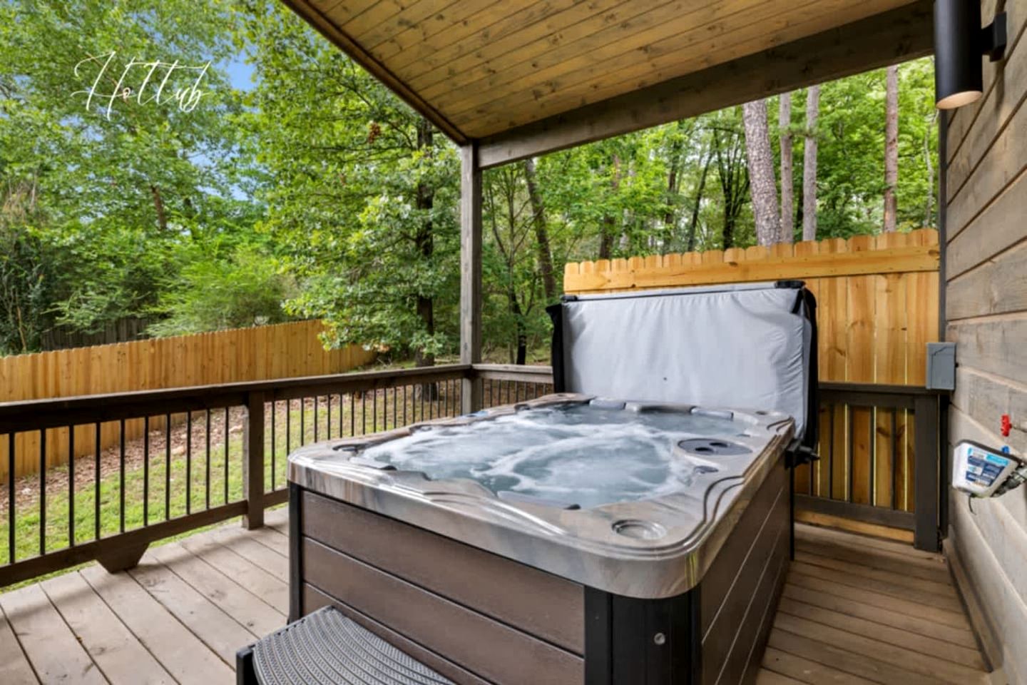 Cozy Cabin with Hot Tub & Fire Pit Near Broken Bow Lake, Broken Bow, OK