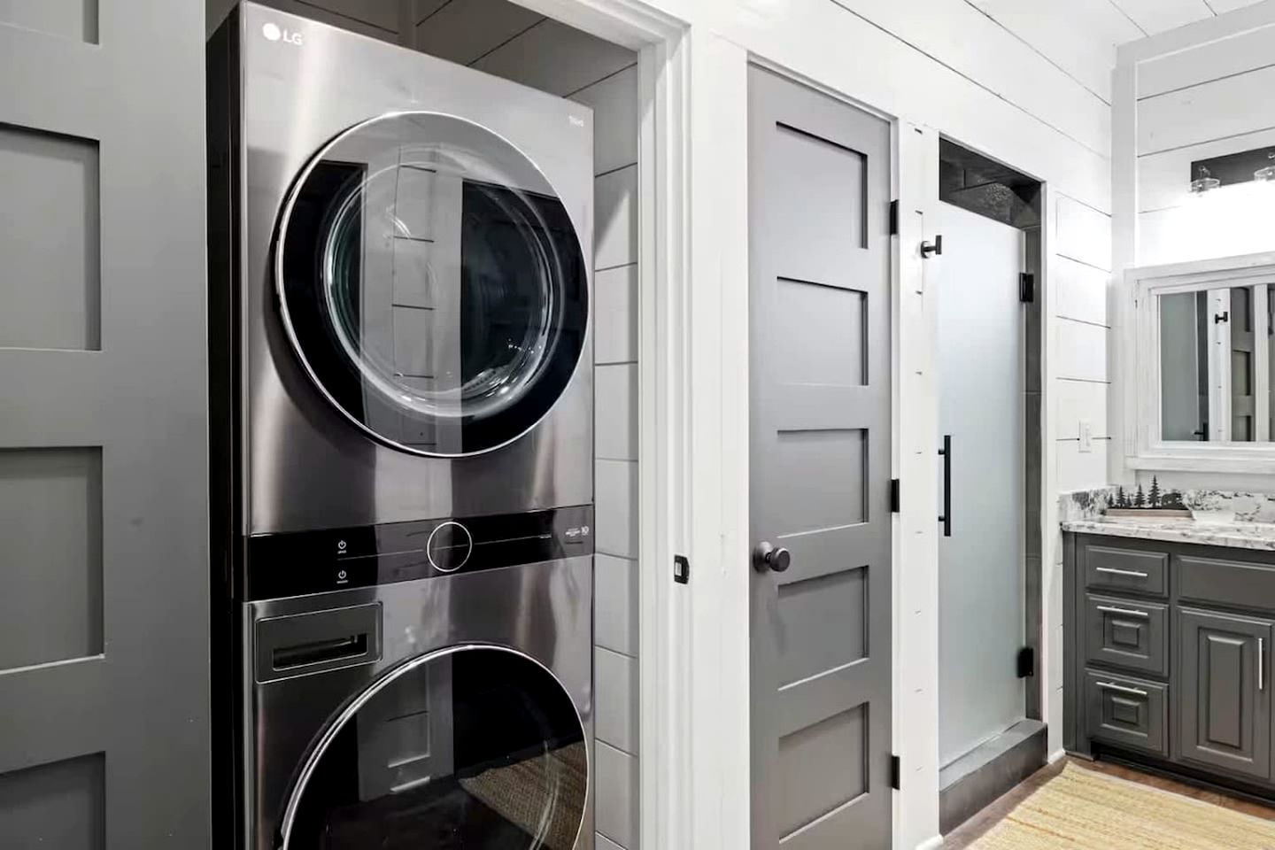 Cozy Cabin with Hot Tub & Fire Pit Near Broken Bow Lake, Broken Bow, OK