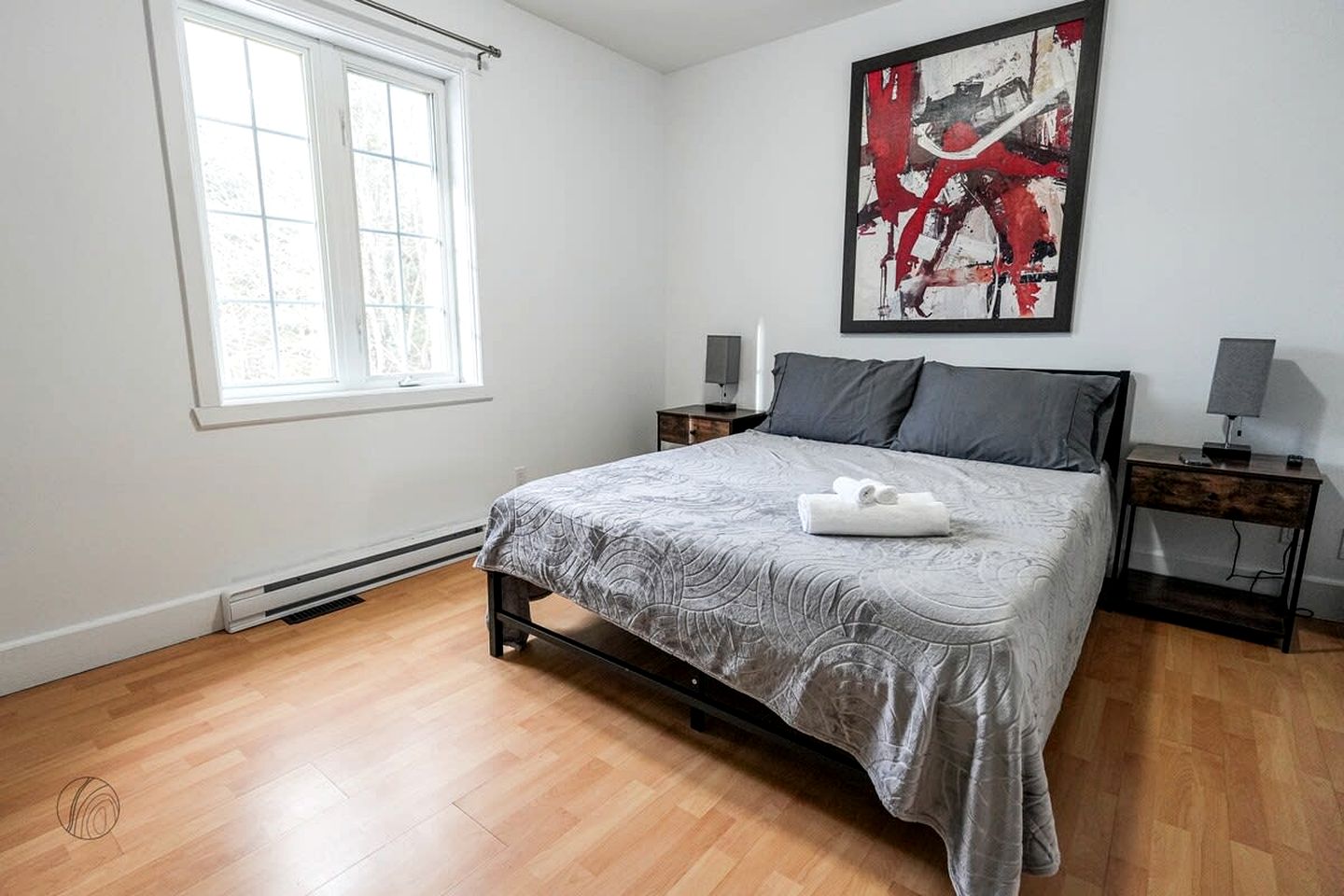 Cozy Lakefront Suite Rental with Perfect for Outdoor Activities in Lac des Plages, Quebec