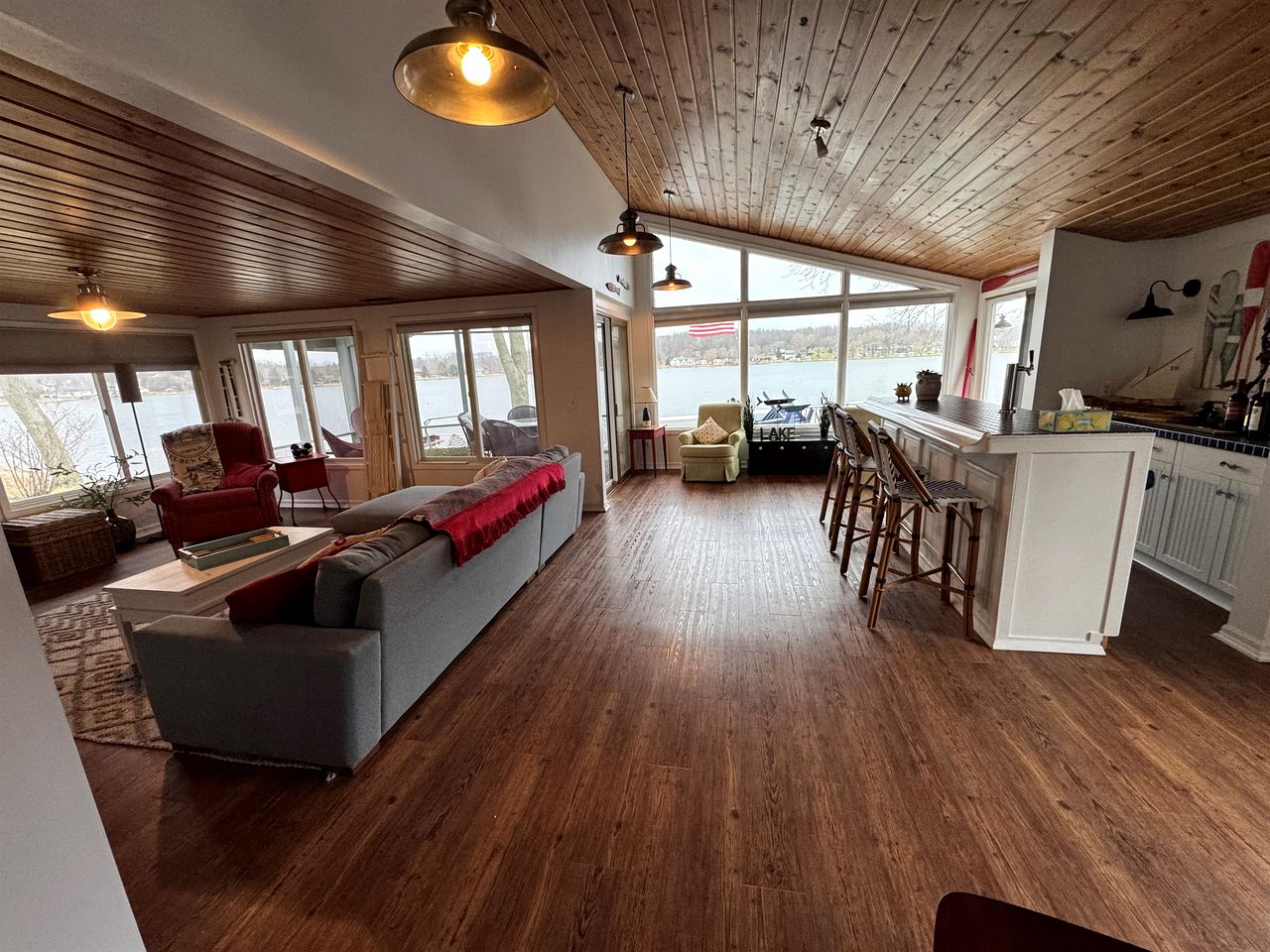 Cozy Lakefront Cabin with Pontoon and Paddleboards Near Fremont, Indiana