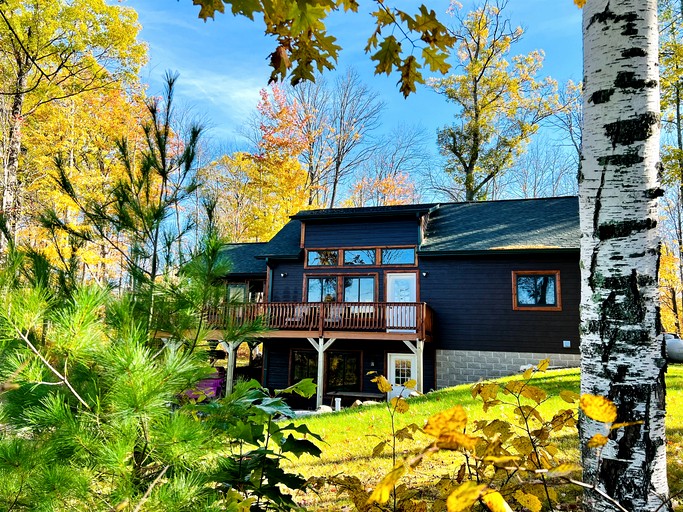 Cabins (United States of America, Stone Lake, Wisconsin)