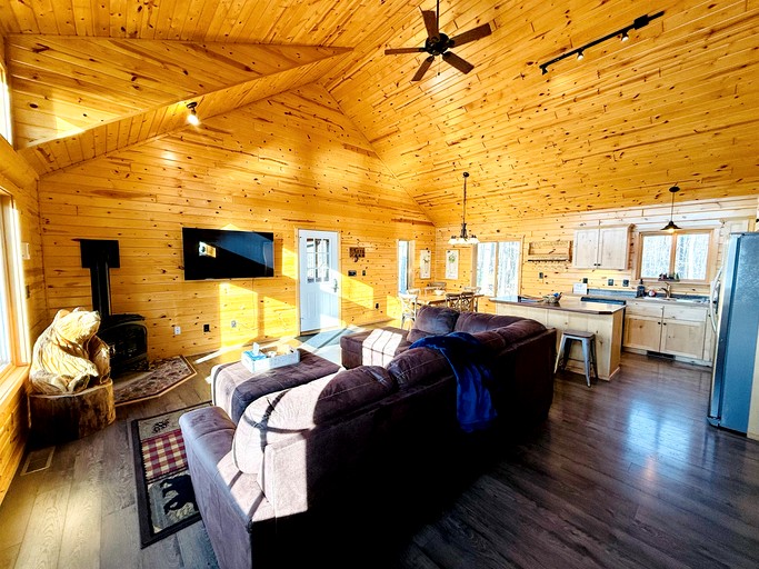 Cabins (United States of America, Stone Lake, Wisconsin)