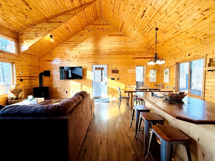 Cabins (United States of America, Stone Lake, Wisconsin)