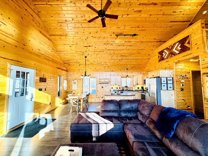 Cabins (United States of America, Stone Lake, Wisconsin)