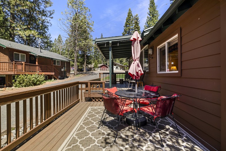 Cabins (United States of America, Lake Almanor, California)