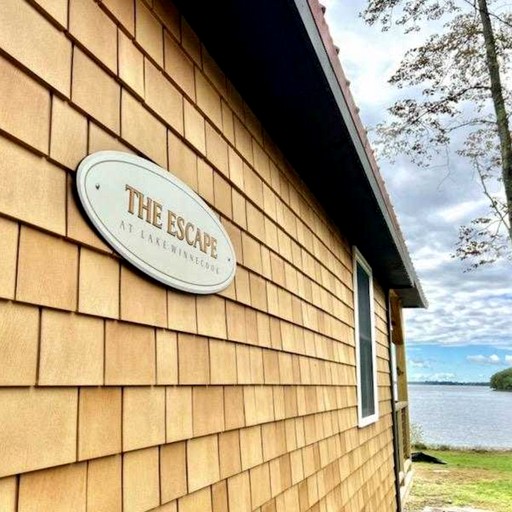 Cabins (United States of America, Burnham, Maine)
