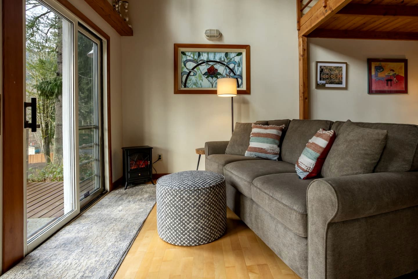Tranquil Waterfront Cabin on Cain Lake for a Cozy Glamping Getaway in Sedro-Woolley, WA