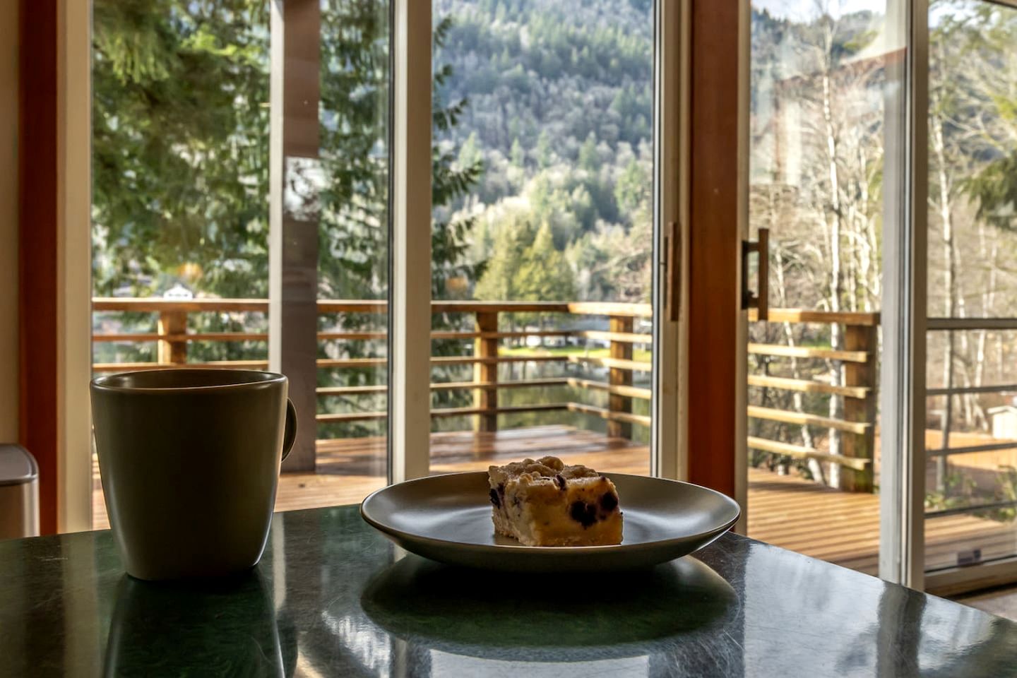 Tranquil Waterfront Cabin on Cain Lake for a Cozy Glamping Getaway in Sedro-Woolley, WA
