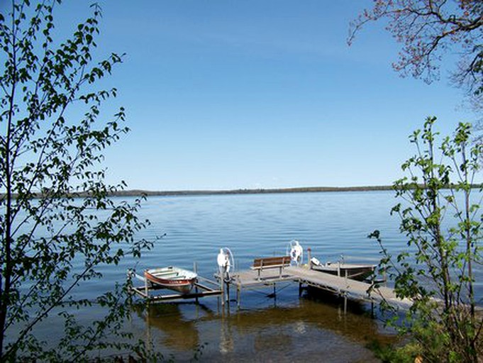 Cabins (Phelps, Wisconsin, United States)