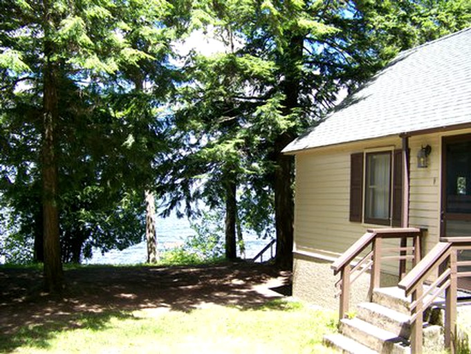 Cabins (Phelps, Wisconsin, United States)