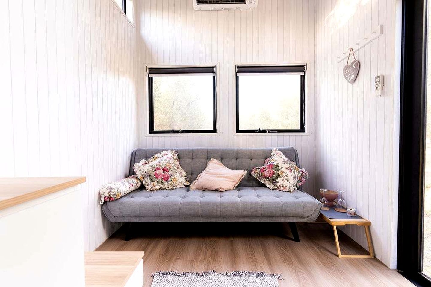 Cozy Living in Lake Boga: Tiny House Paradise with Farm Animal Companions