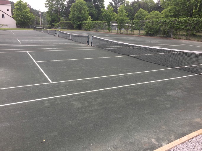 Log Cabins (Chestertown, New York, United States)