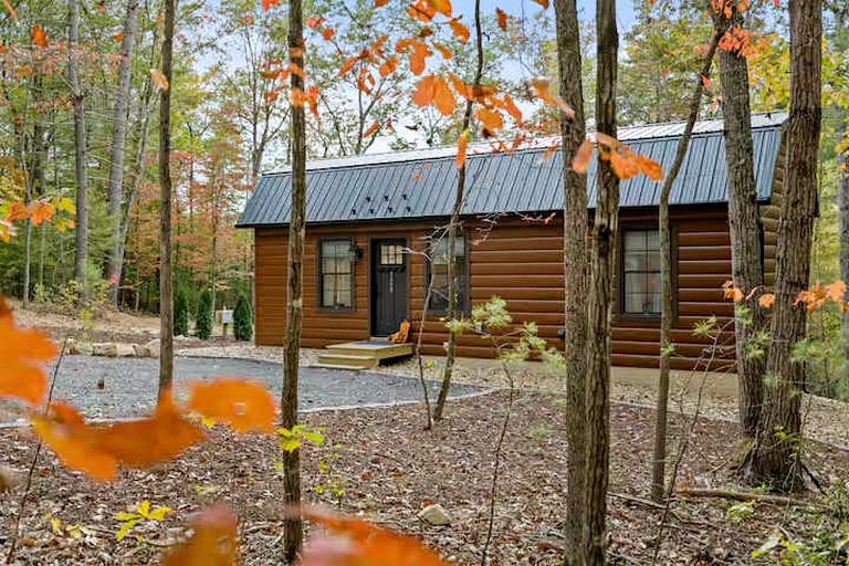 Cabins (United States of America, Luray, Virginia)