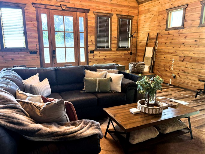 Cabins (United States of America, Broken Bow, Oklahoma)