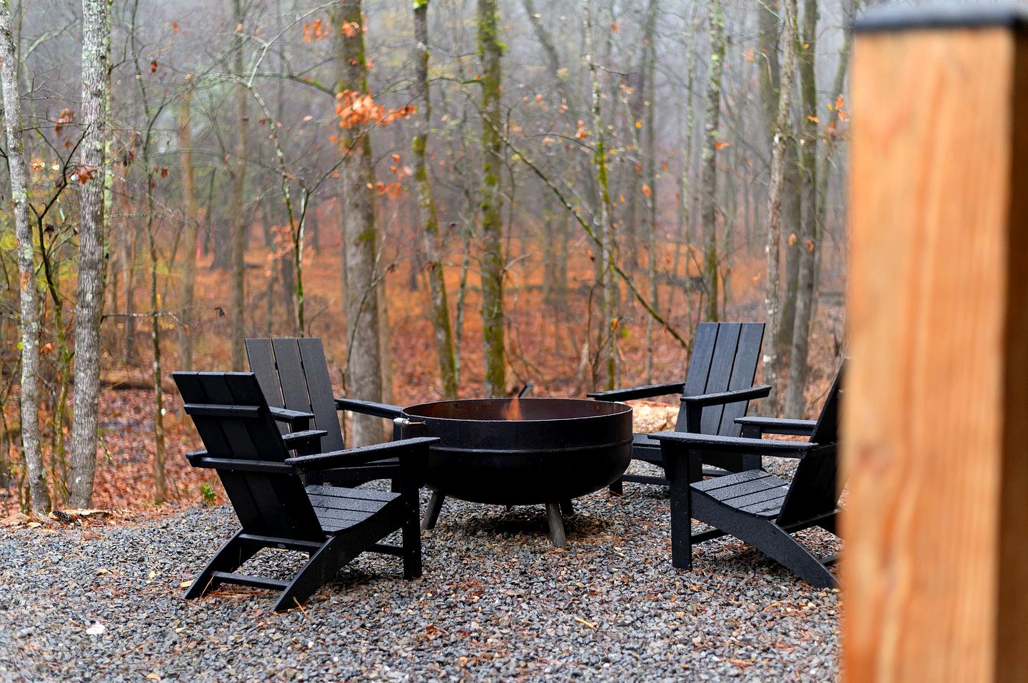 Garage Loft • King + Bunks • Budget Friendly near Beavers Bend National Park